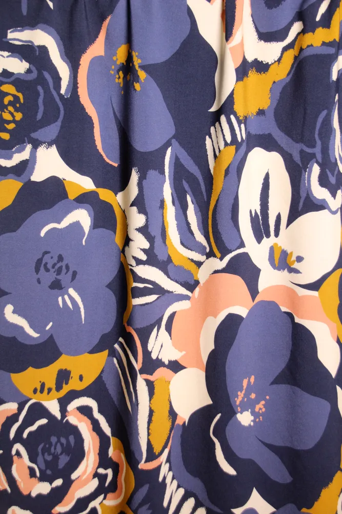 Blauwe viscose met geschilderde bloemen - Atelier Jupe